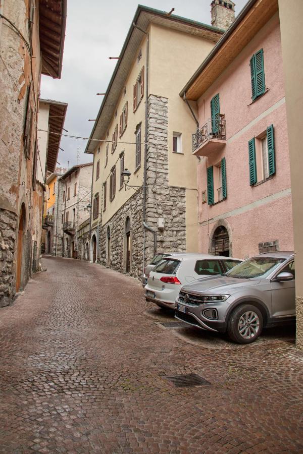 Charme Nel Borgo Di Bienno Di Design, Natura & Relax Exteriér fotografie